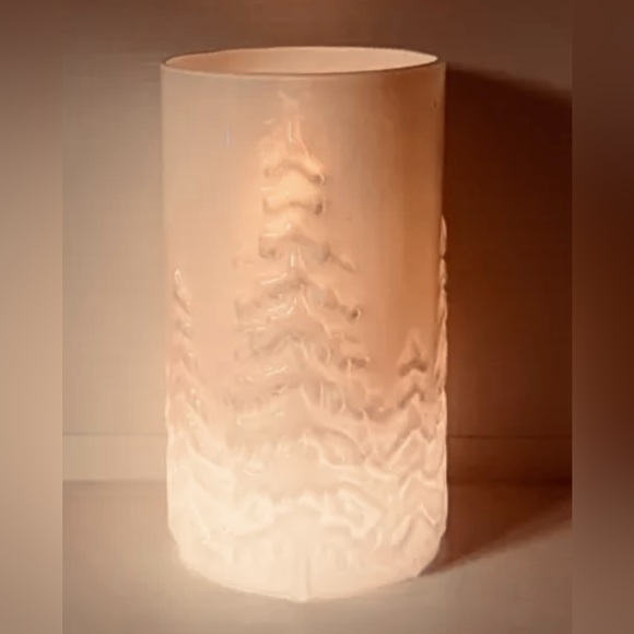 Glass Embossed Lantern 10” Christmas Tree Pattern For LED/Flameless Candles NEW - Picture 9 of 16